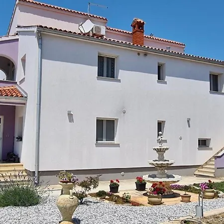 Apartment Fuer 5 Personen Ca 57 Qm In Peroj, Istrien Istrische Riviera Peroj
